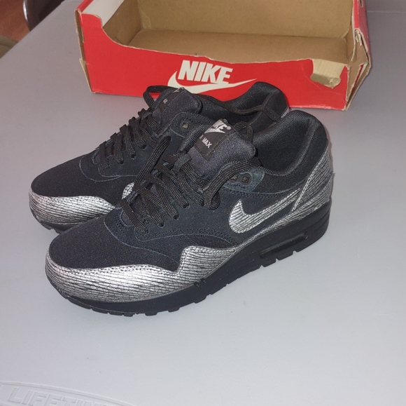 NIKEWmns Air Max 1 Premium - Picture 3 of 14